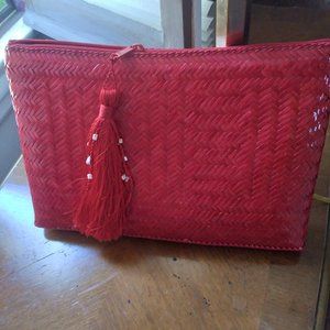 Valerie Stevens Red Straw Clutch Handbag w/ Tassel | 13"x9"